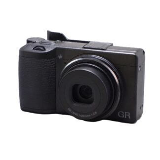 Used Ricoh GRIIIx Outfit