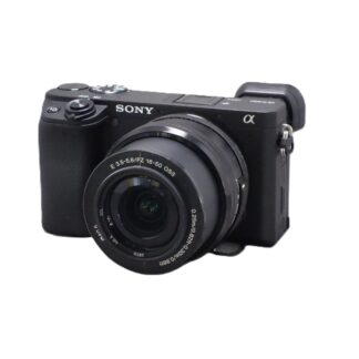 Used Sony A6400 Inc 16-50mm OS (Mirrorless Camera)