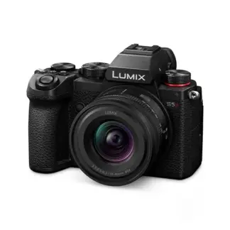 Panasonic Lumix S5D Inc 18-40mm & Sigma 150-600 Sport